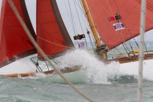 Gaffers racing enthusiatically